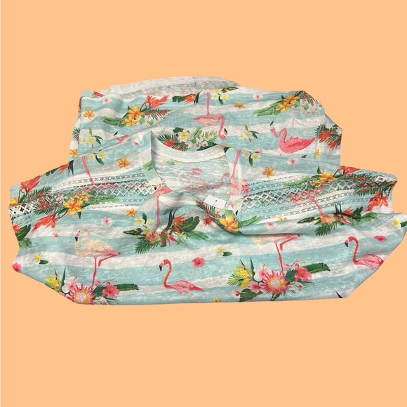 Casual Express Floral Flamingo Print T-Shirt - Picture 3 of 3